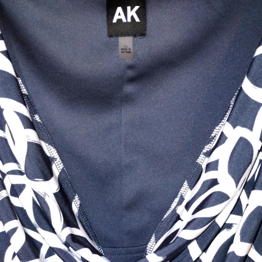 Anne Klein Women's Valentina Printed Sheath Dress Blue and White - Picture 4 of 5